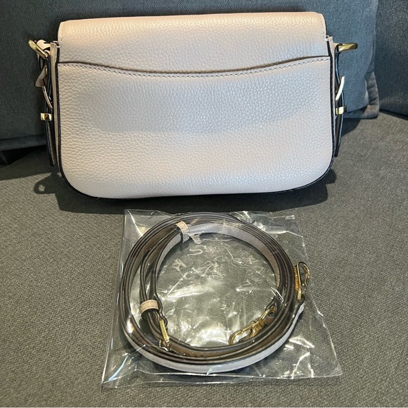 ✨SOLD✨Michael Kore Cross body bag - Picture 2 of 9